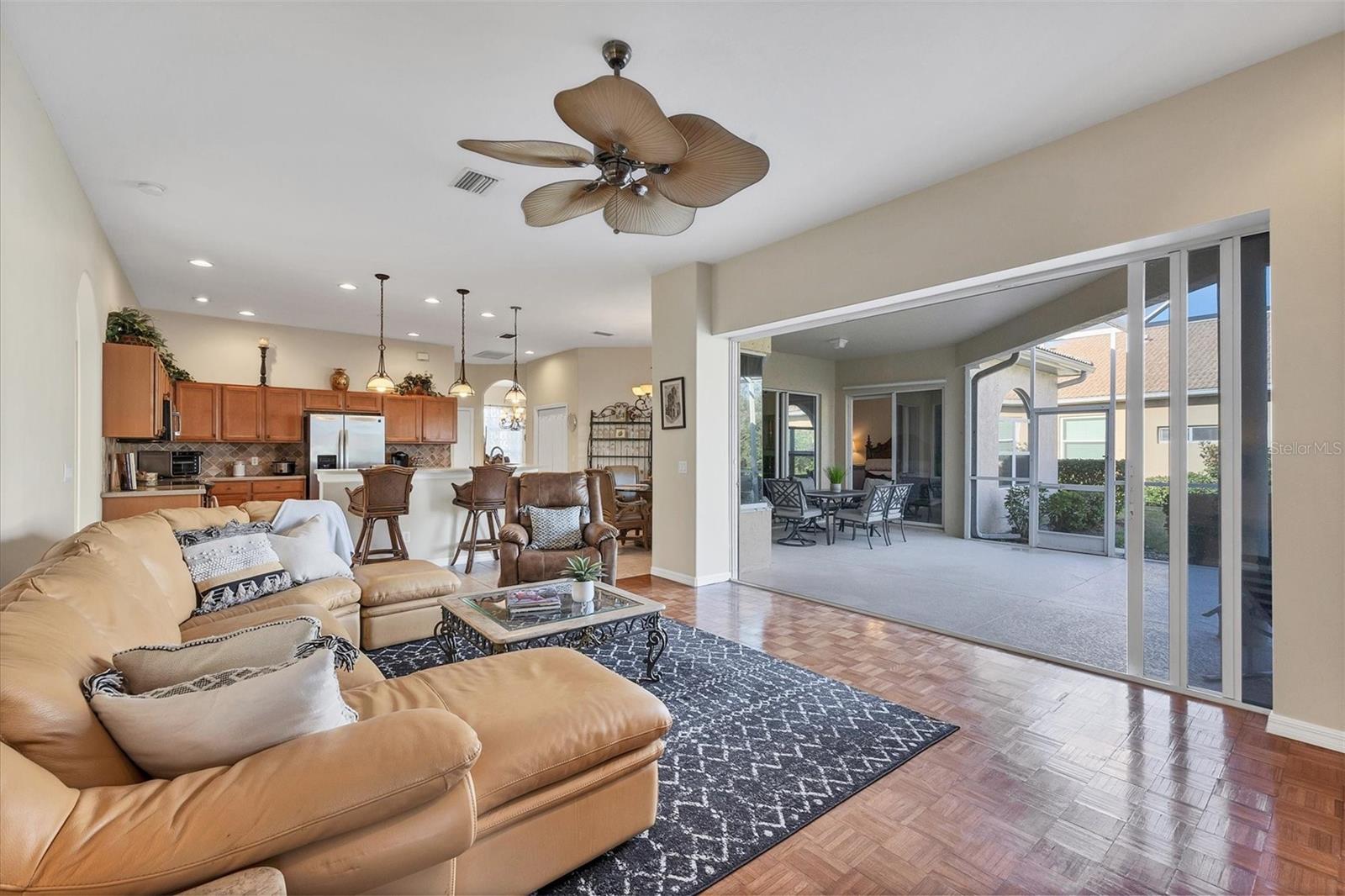 BARTON FARMS/LAUREL LAKES - Residential