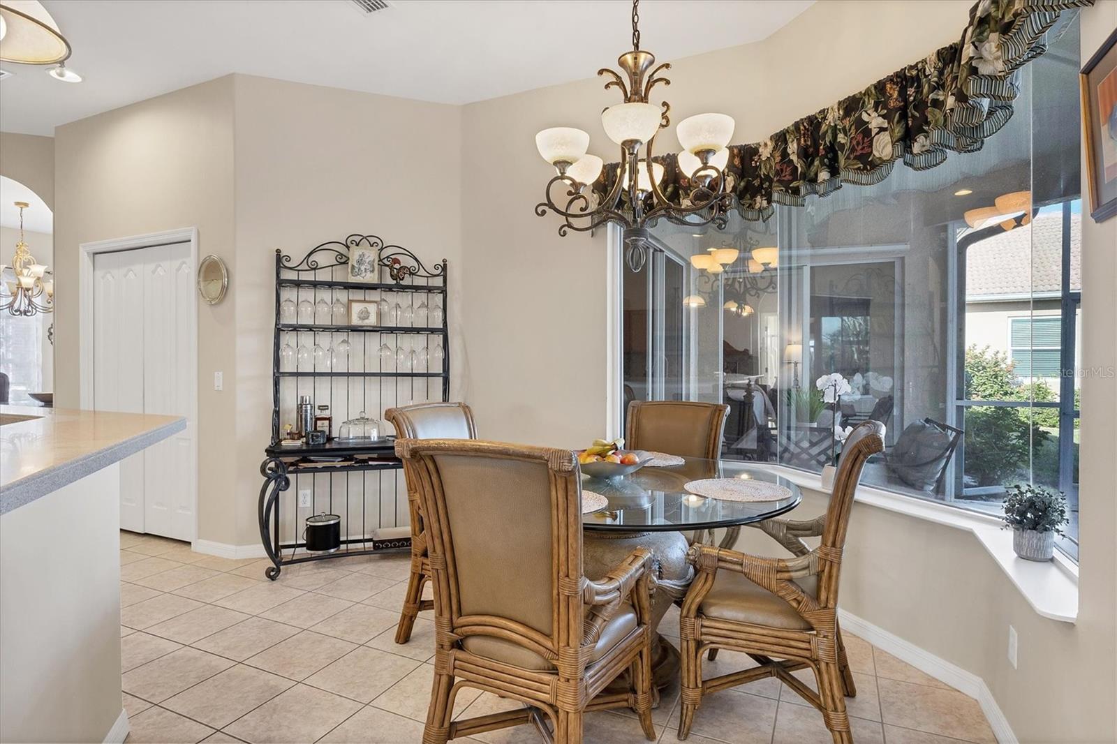 BARTON FARMS/LAUREL LAKES - Residential