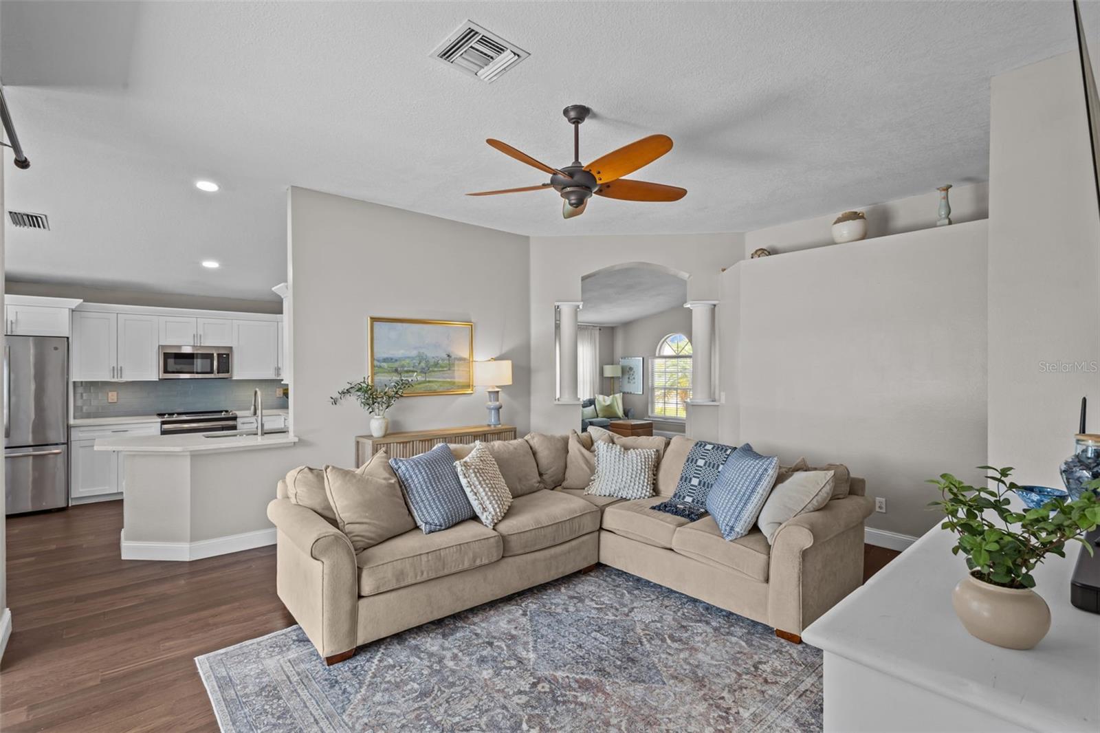 FOUNTAINS AT CYPRESS LAKES THE - Residential