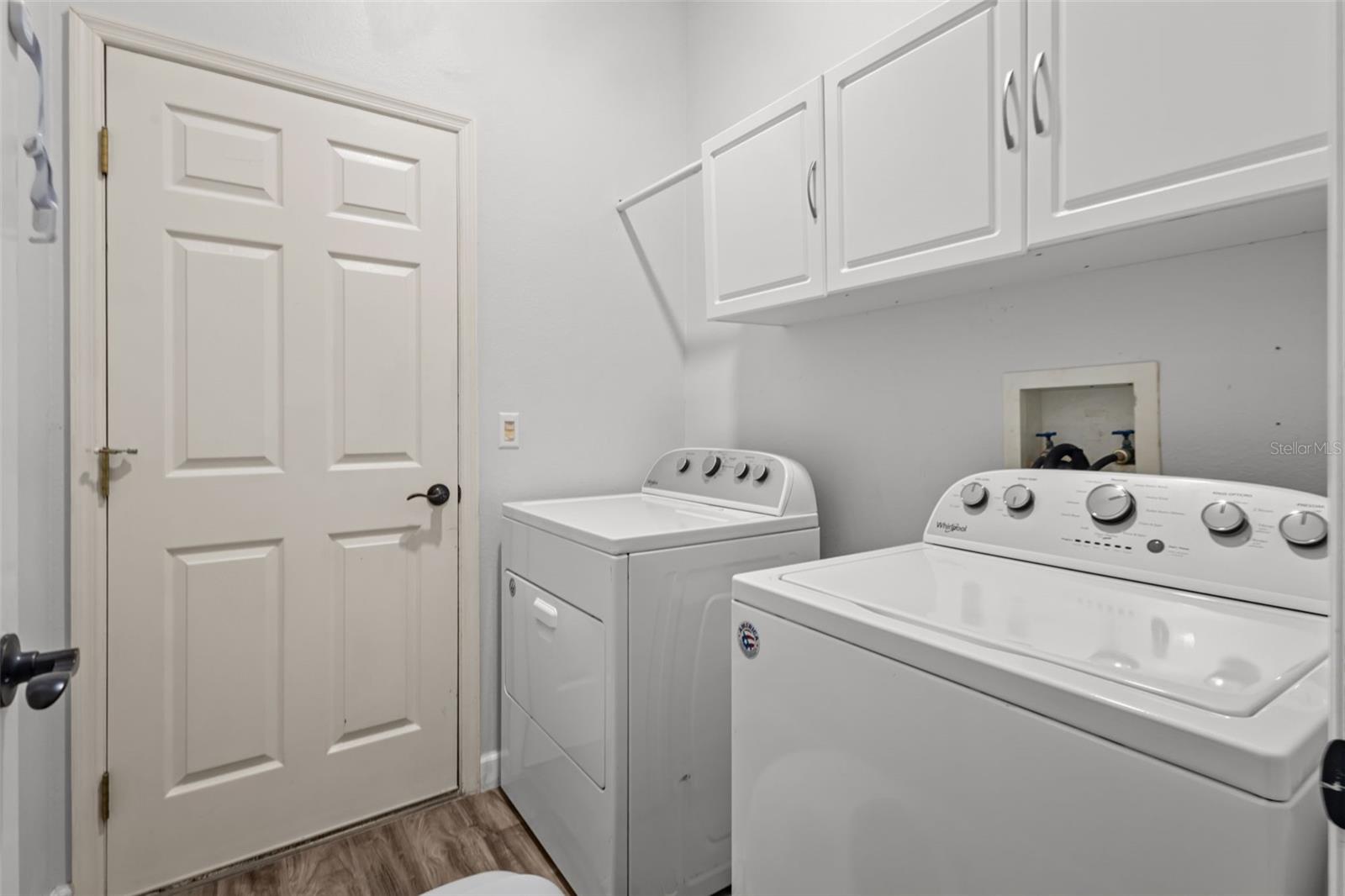 FOUNTAINS AT CYPRESS LAKES THE - Residential
