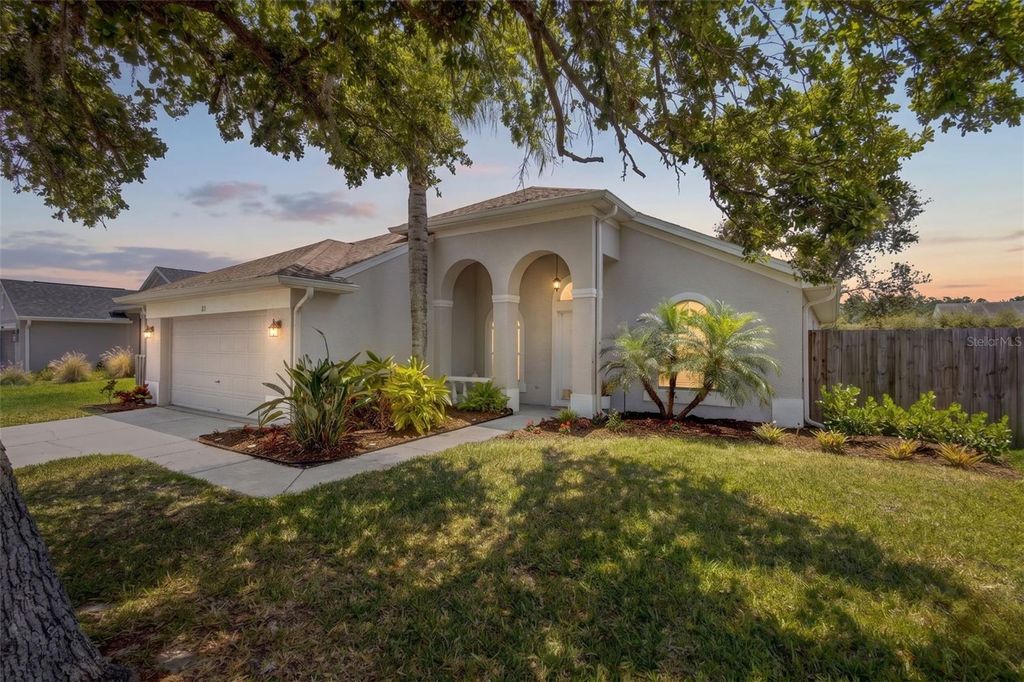 Photo of 382 Fountainview Circle, Oldsmar, FL 34677 (MLS # TB8499334)