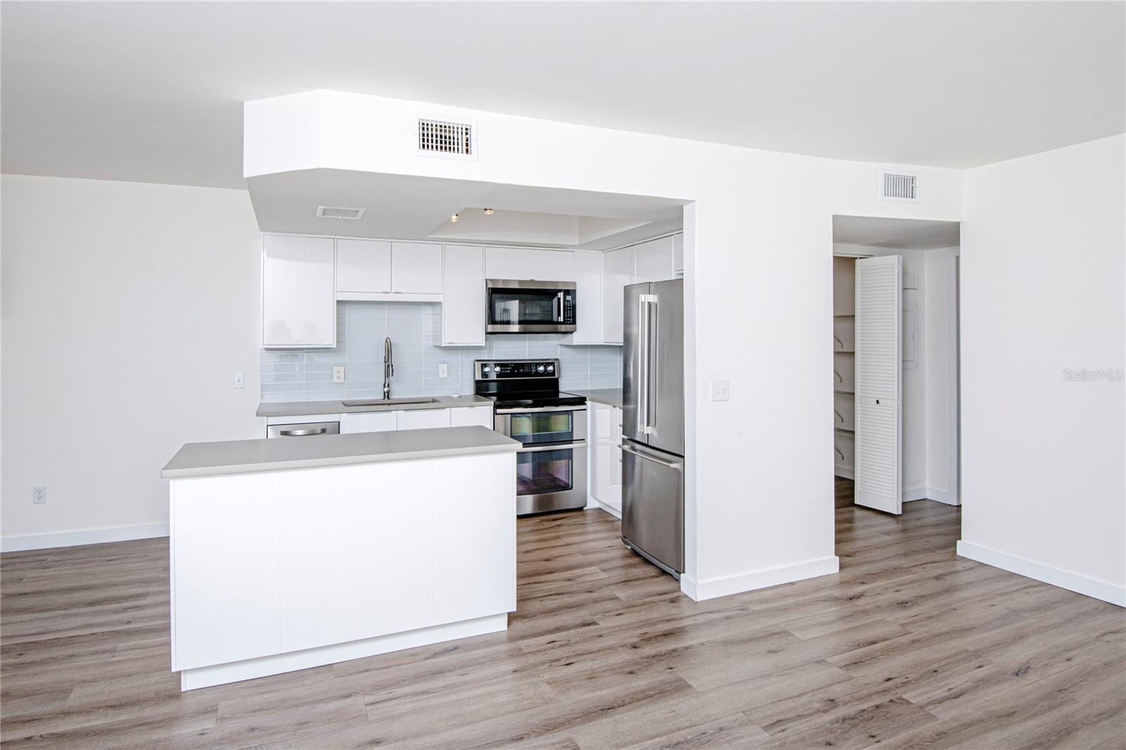 SANDAL COVE CONDO - Residential