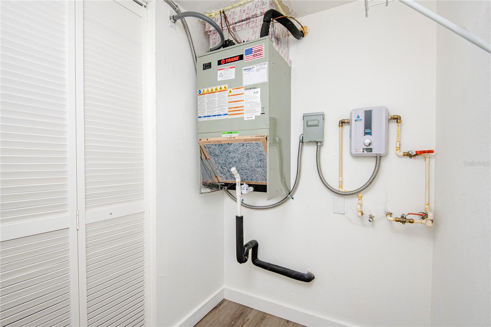 SANDAL COVE CONDO - Residential