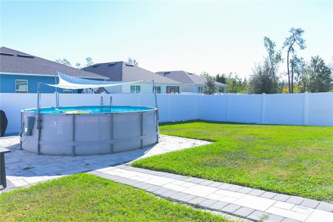 A home in AUBURNDALE