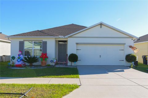 A home in AUBURNDALE