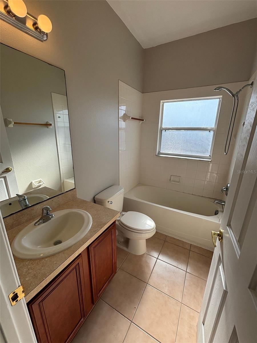 ISLES BELLALAGO - Residential Lease