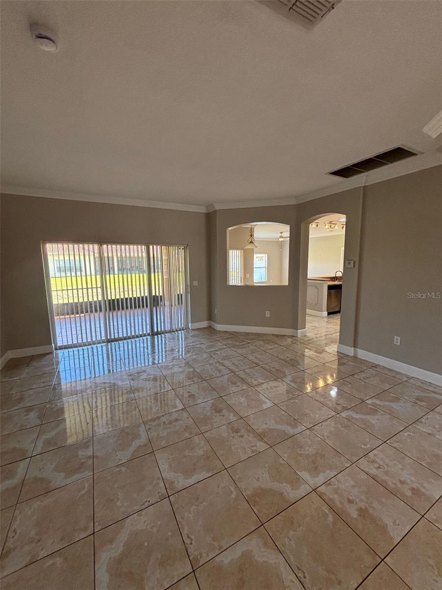 ISLES BELLALAGO - Residential Lease