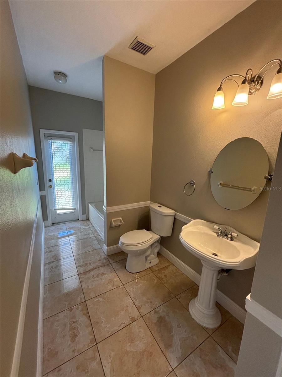 ISLES BELLALAGO - Residential Lease