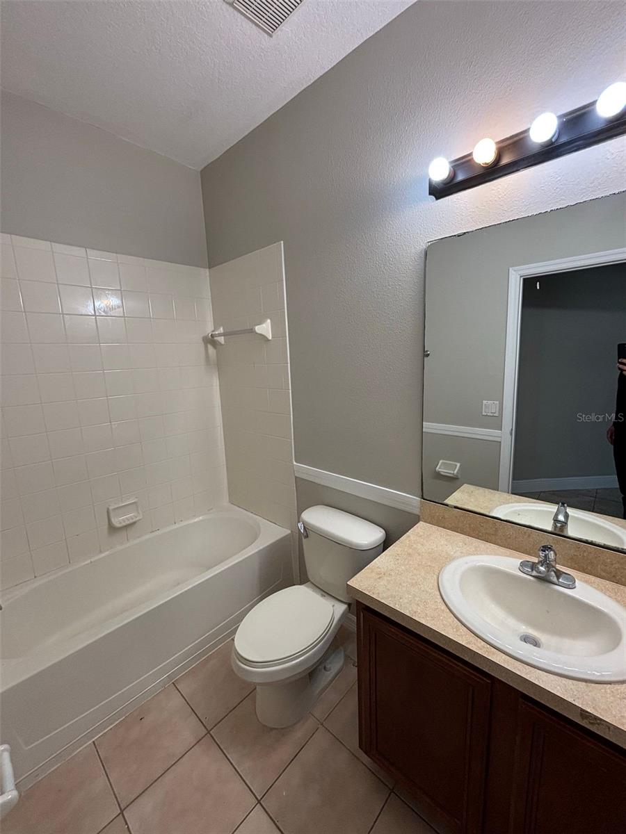 ISLES BELLALAGO - Residential Lease