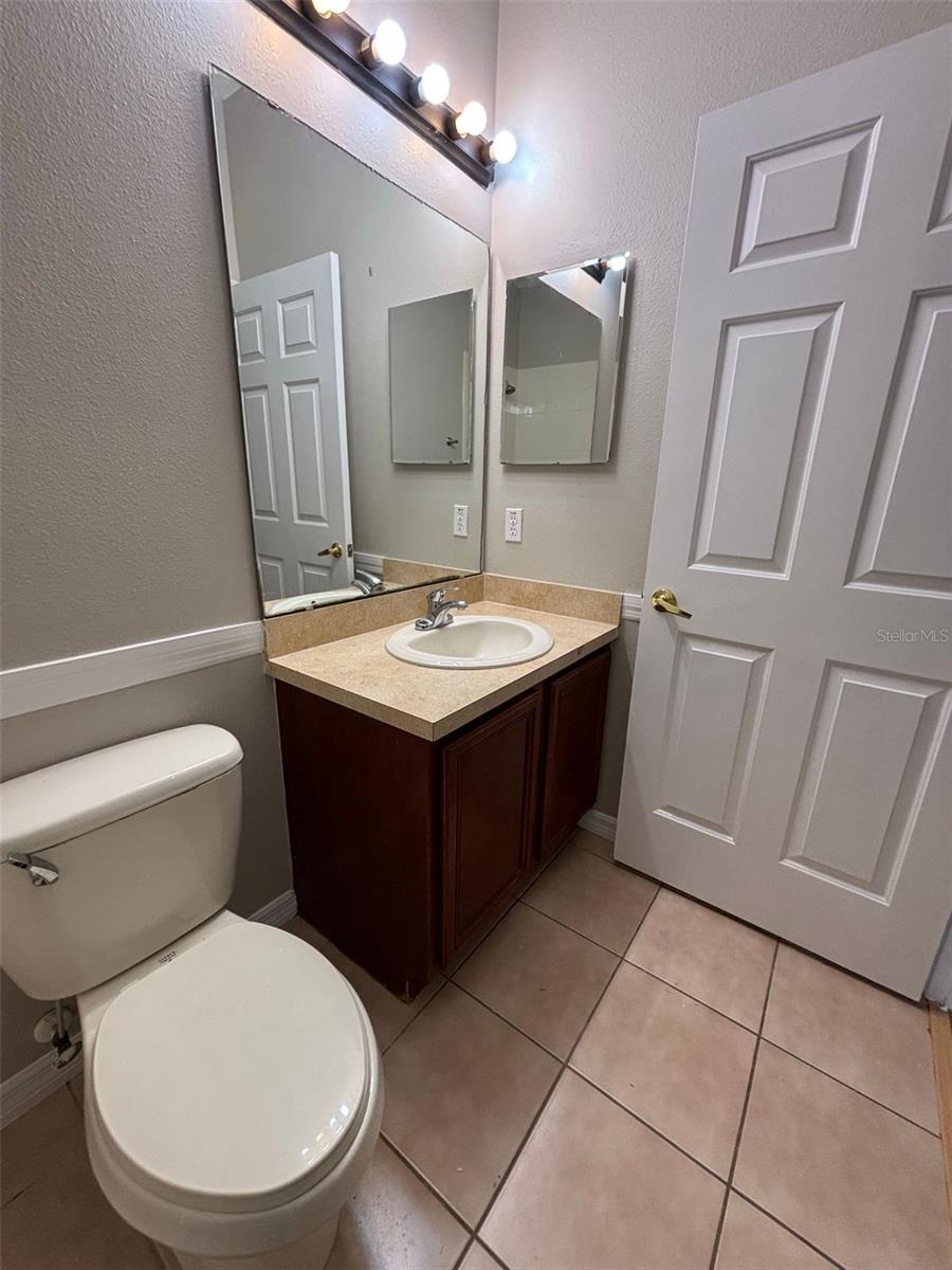 ISLES BELLALAGO - Residential Lease