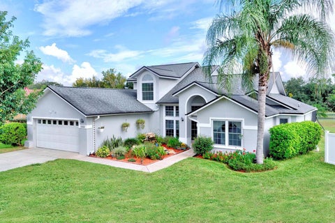 Photo of 5100 St Lucia Drive, Lakeland, FL 33812 (MLS # L4964867)