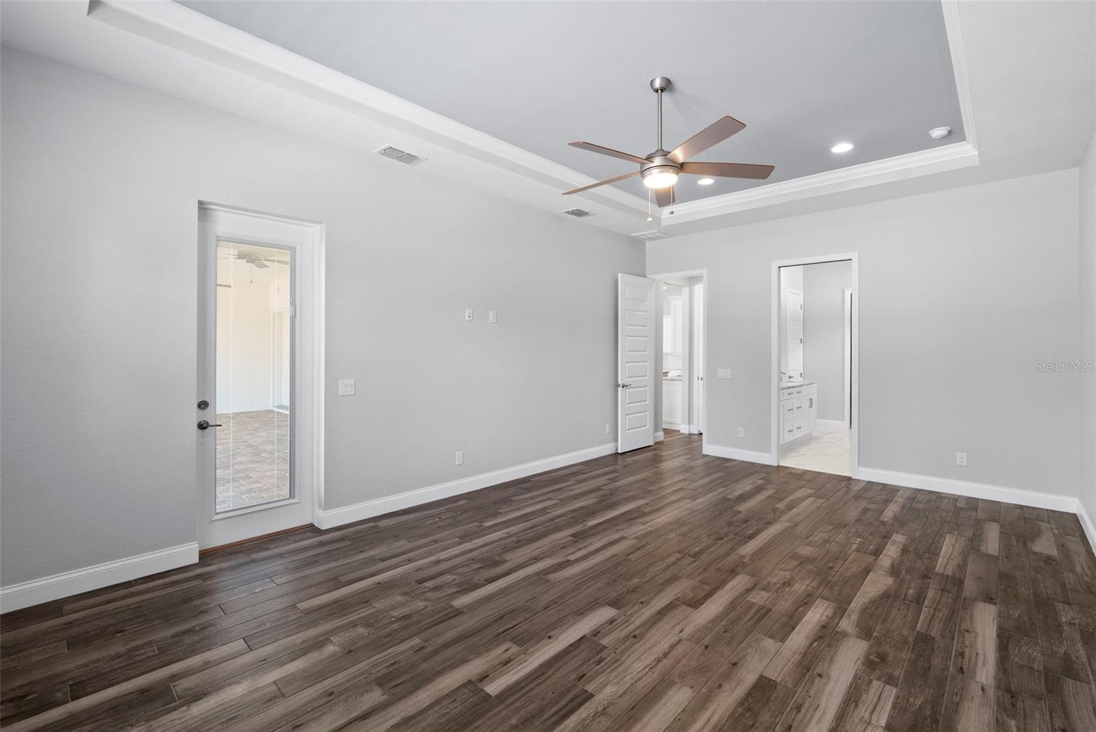 TREYMONT - Residential