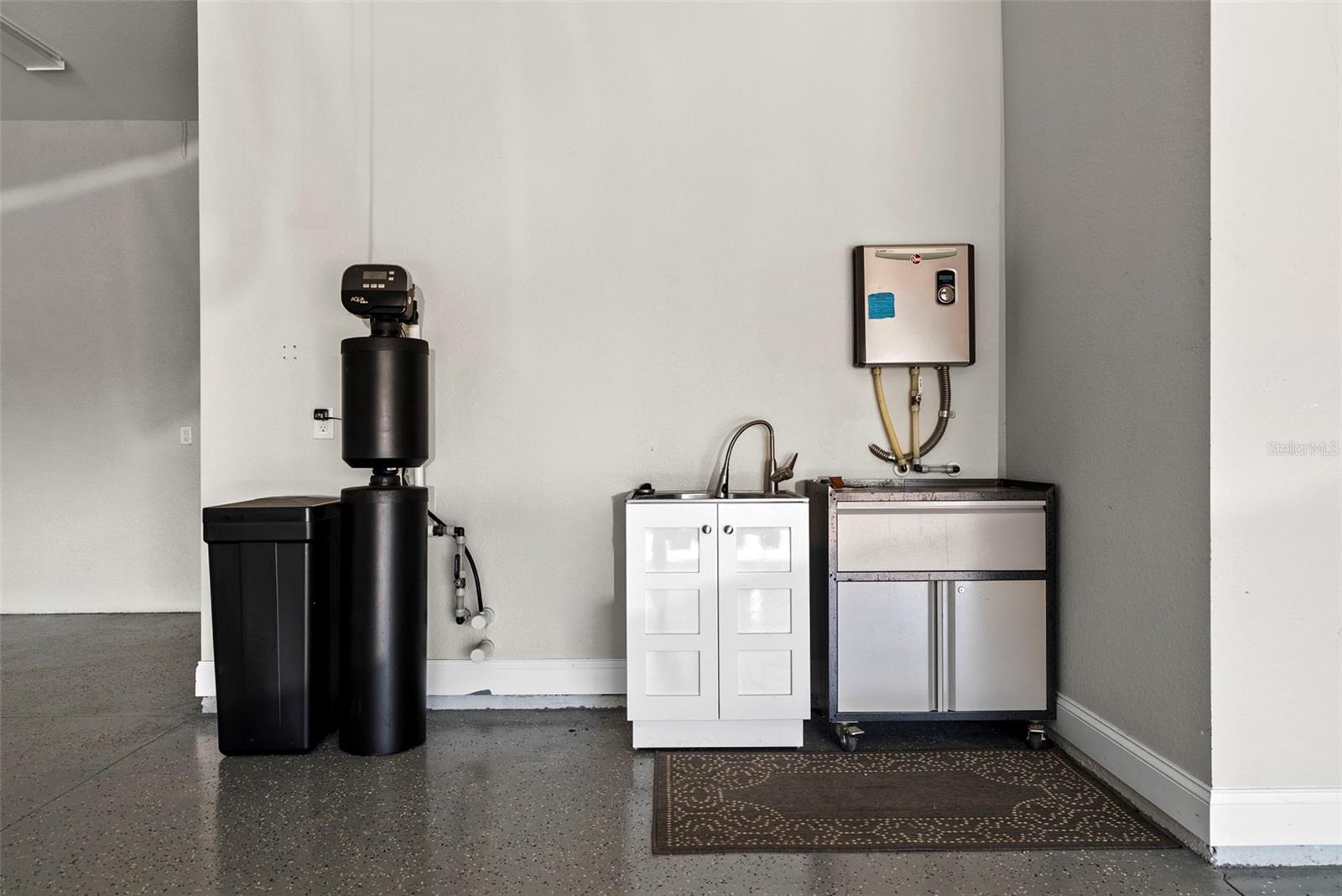 TREYMONT - Residential