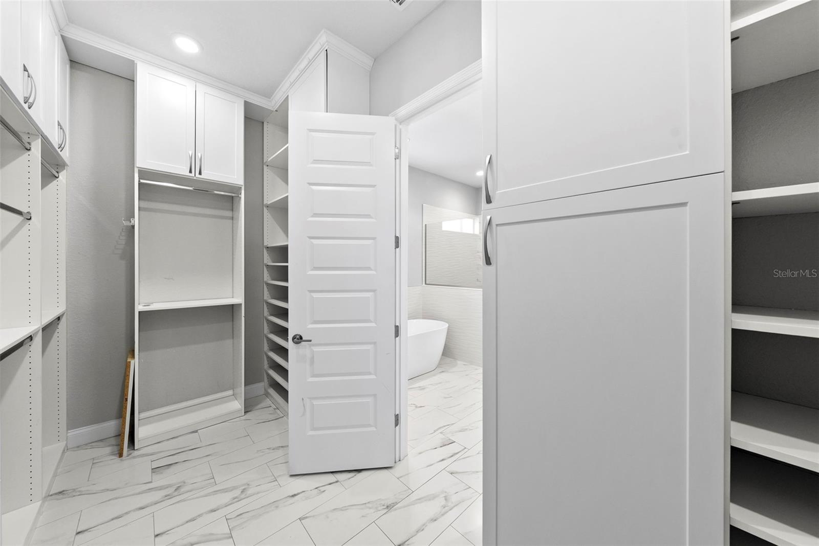 TREYMONT - Residential