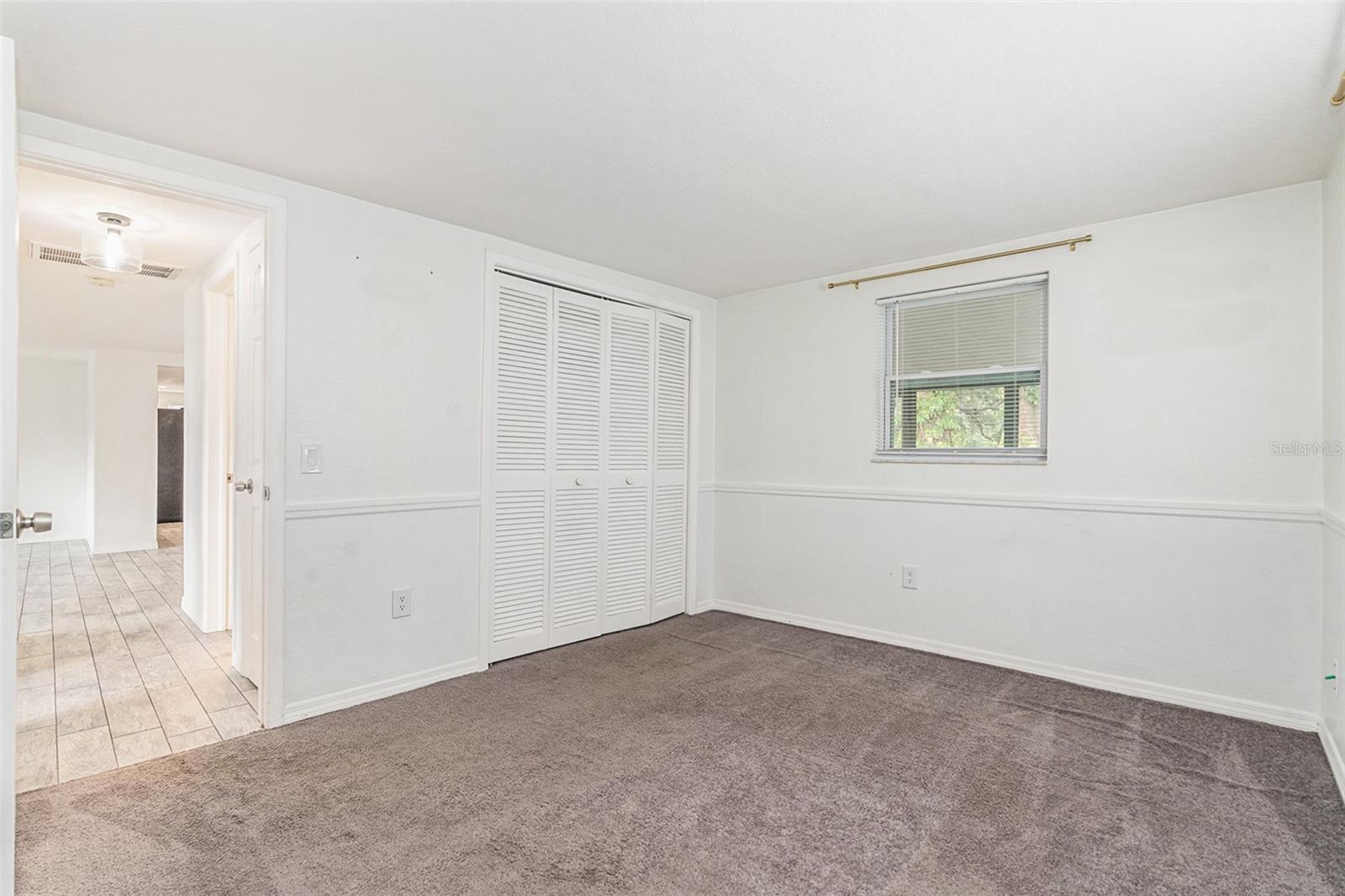 COLONIAL HILLS - Residential