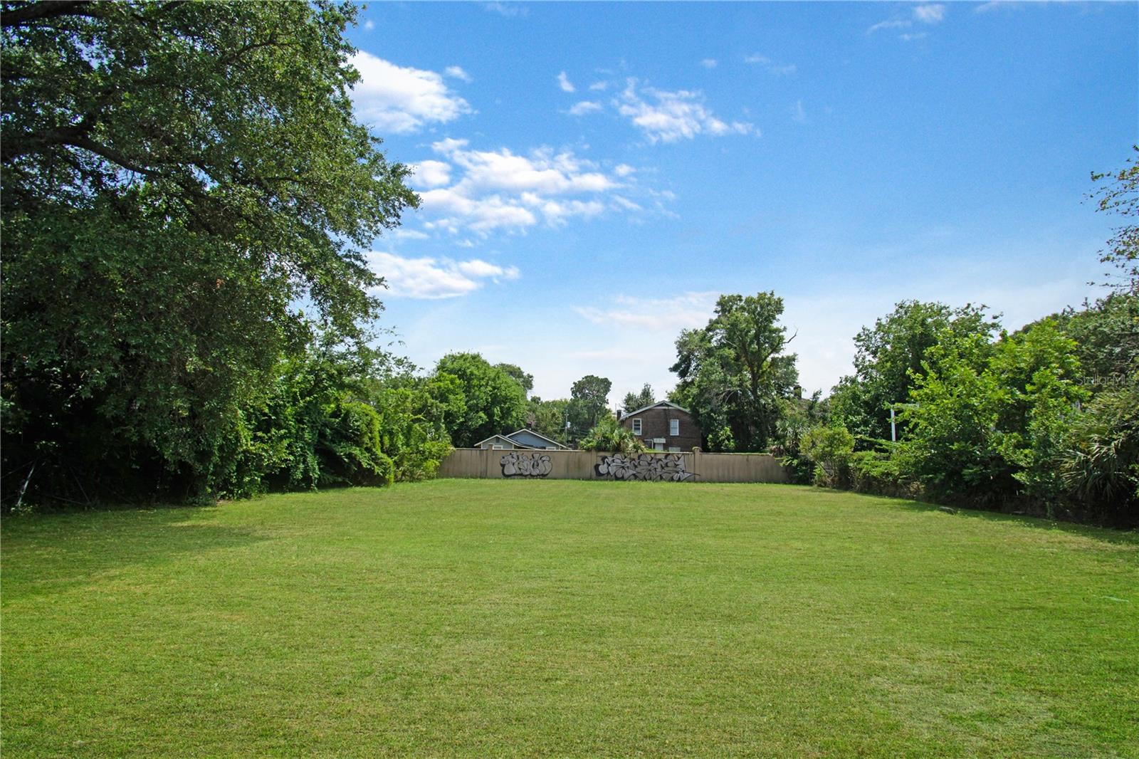 RIVERSIDE, S/D N1/2 BLK 83 - Commercial Sale