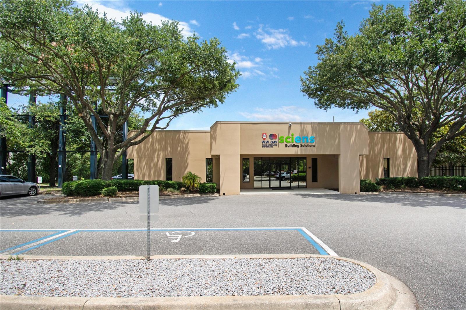 RIVERSIDE, S/D N1/2 BLK 83 - Commercial Sale