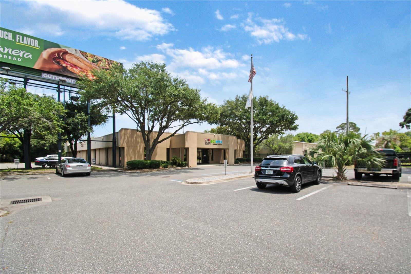 RIVERSIDE, S/D N1/2 BLK 83 - Commercial Sale