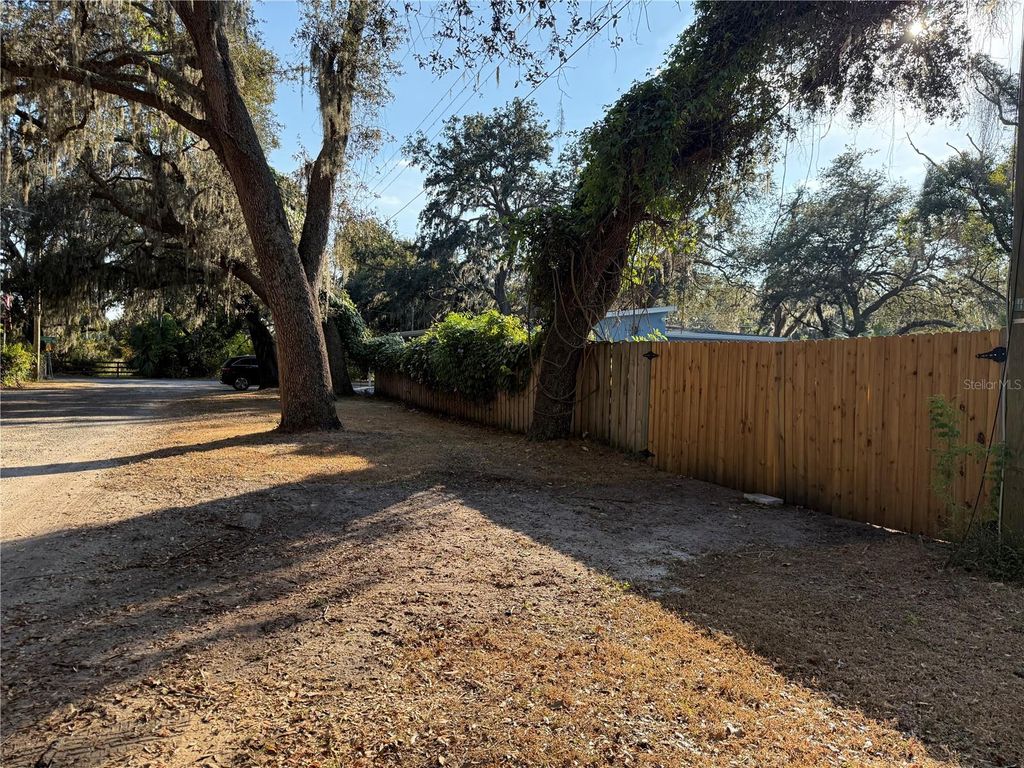 Photo of Lakeside Drive, Brandon, FL 33510 (MLS # TB8502859)