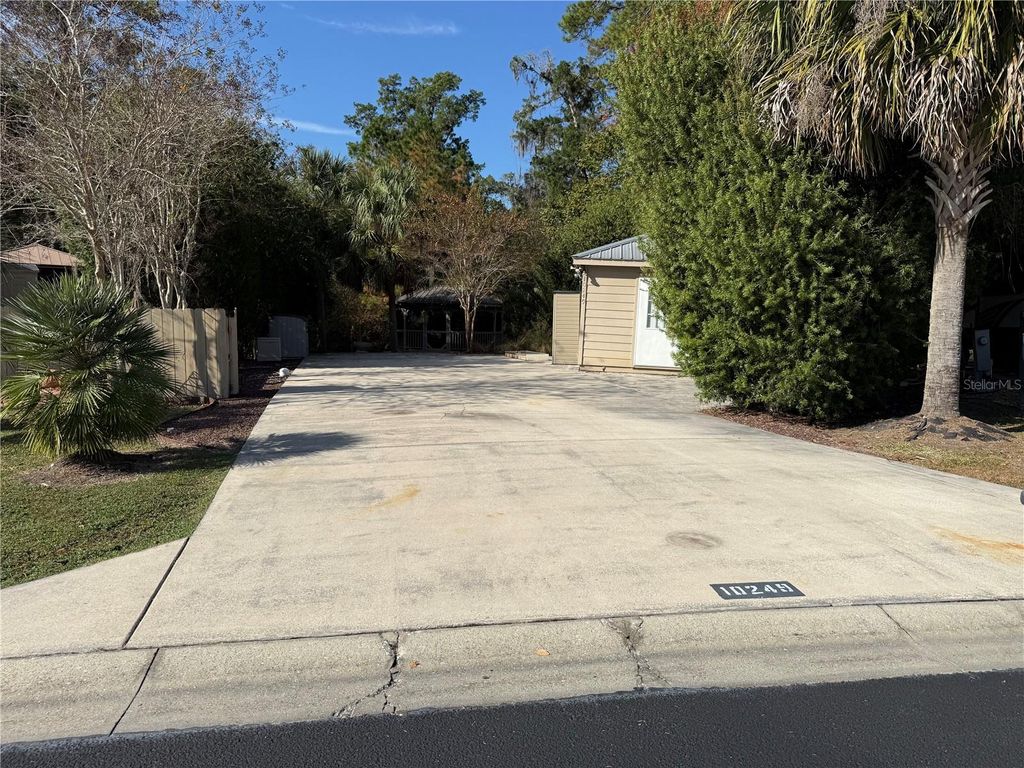 Photo of 10249 NE 28th Loop #P, Silver Springs, FL 34488 (MLS # O6363284)