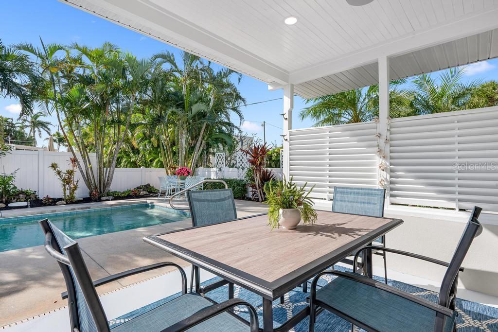 HOLMES BEACH 33RD UNIT - Residential