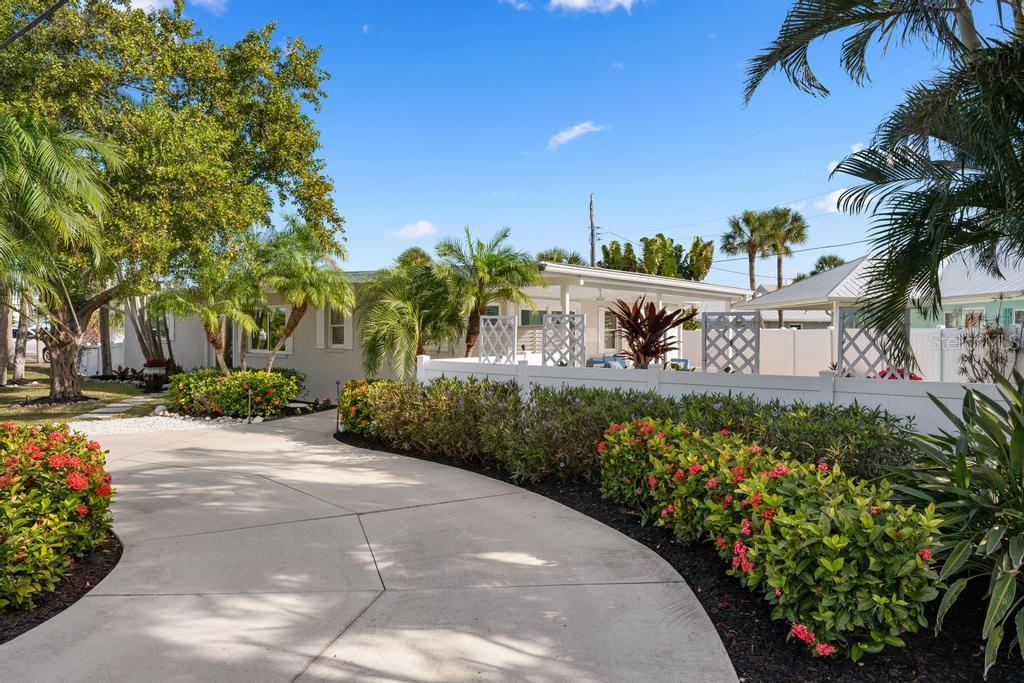 HOLMES BEACH 33RD UNIT - Residential