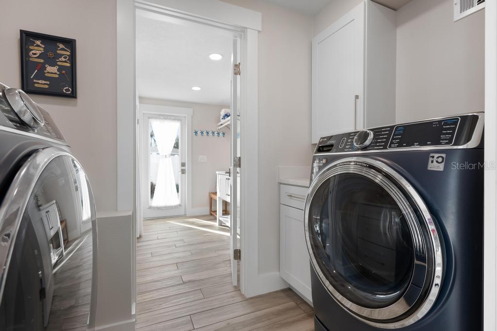 HOLMES BEACH 33RD UNIT - Residential