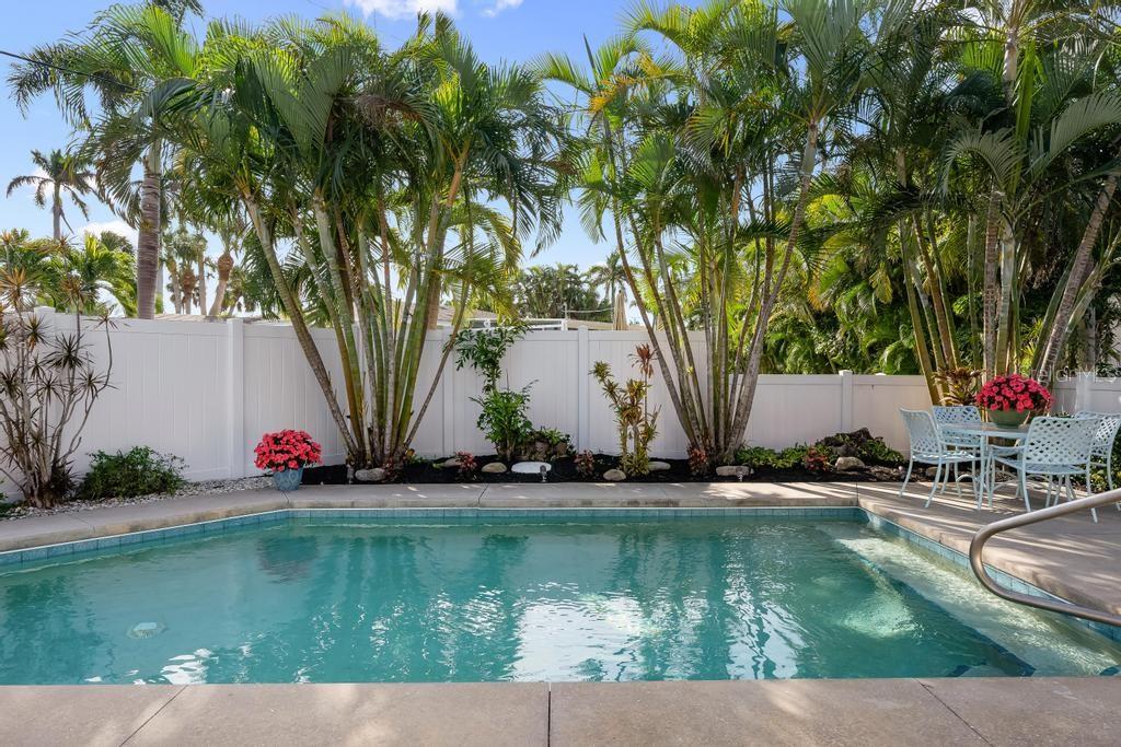 HOLMES BEACH 33RD UNIT - Residential