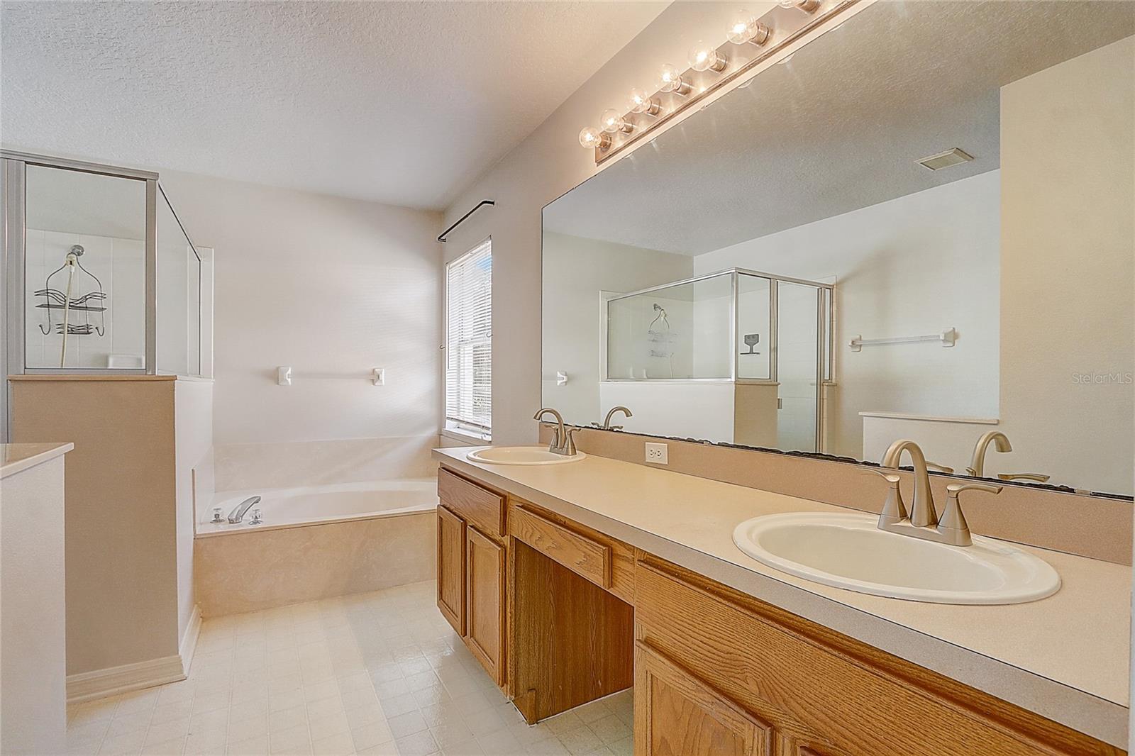 HUNTERS CREEK TR 310 - Residential