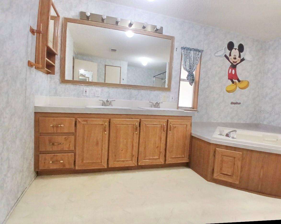 CAMPBELL HEIGHTS - Residential