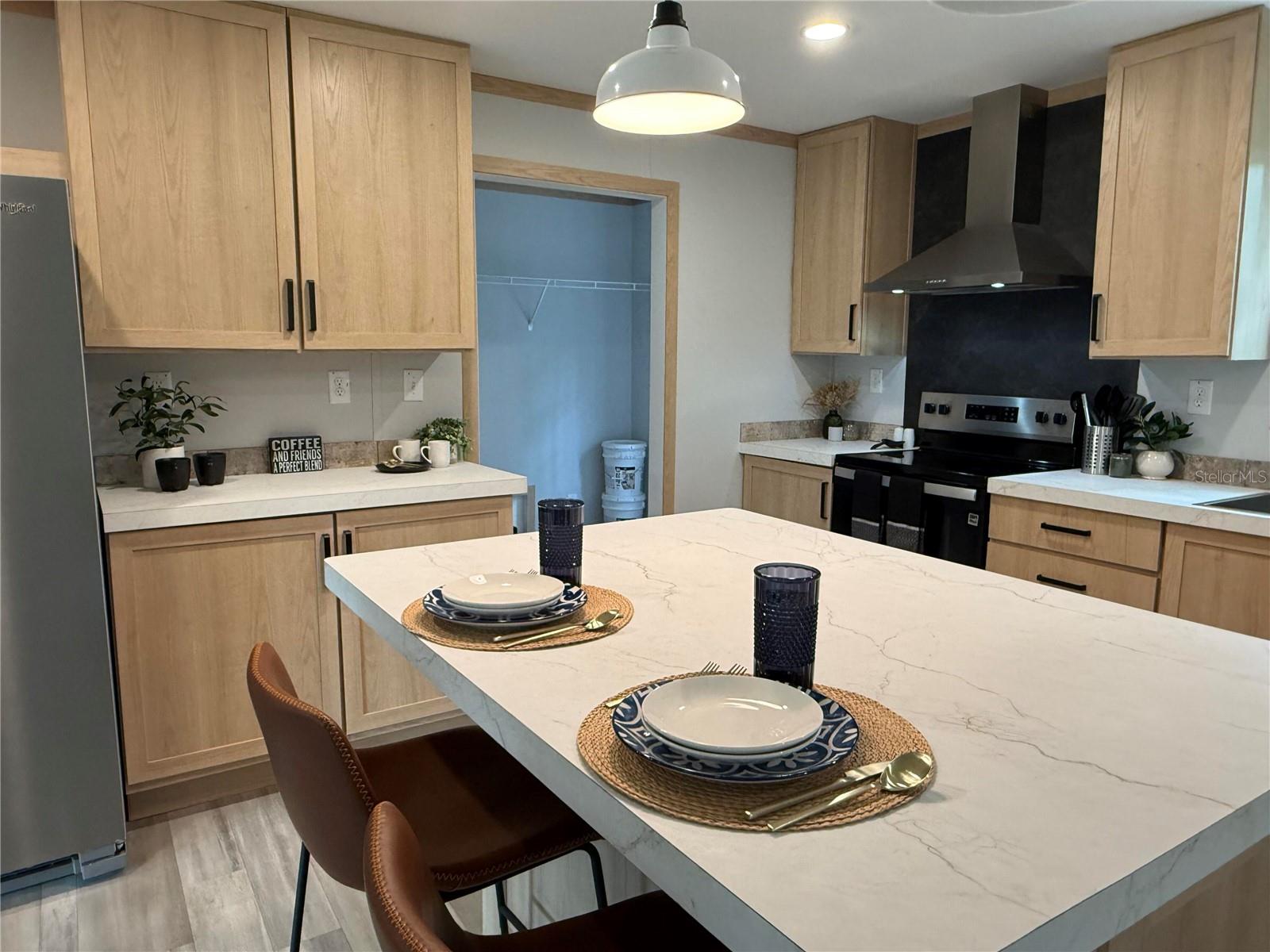 GARDEN GROVE - Residential
