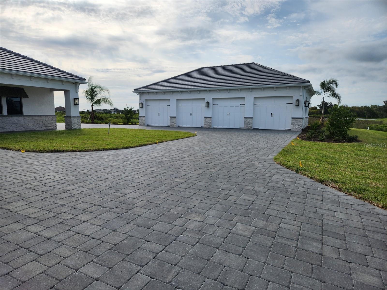 INDIAN LAKES- 3198 - Residential