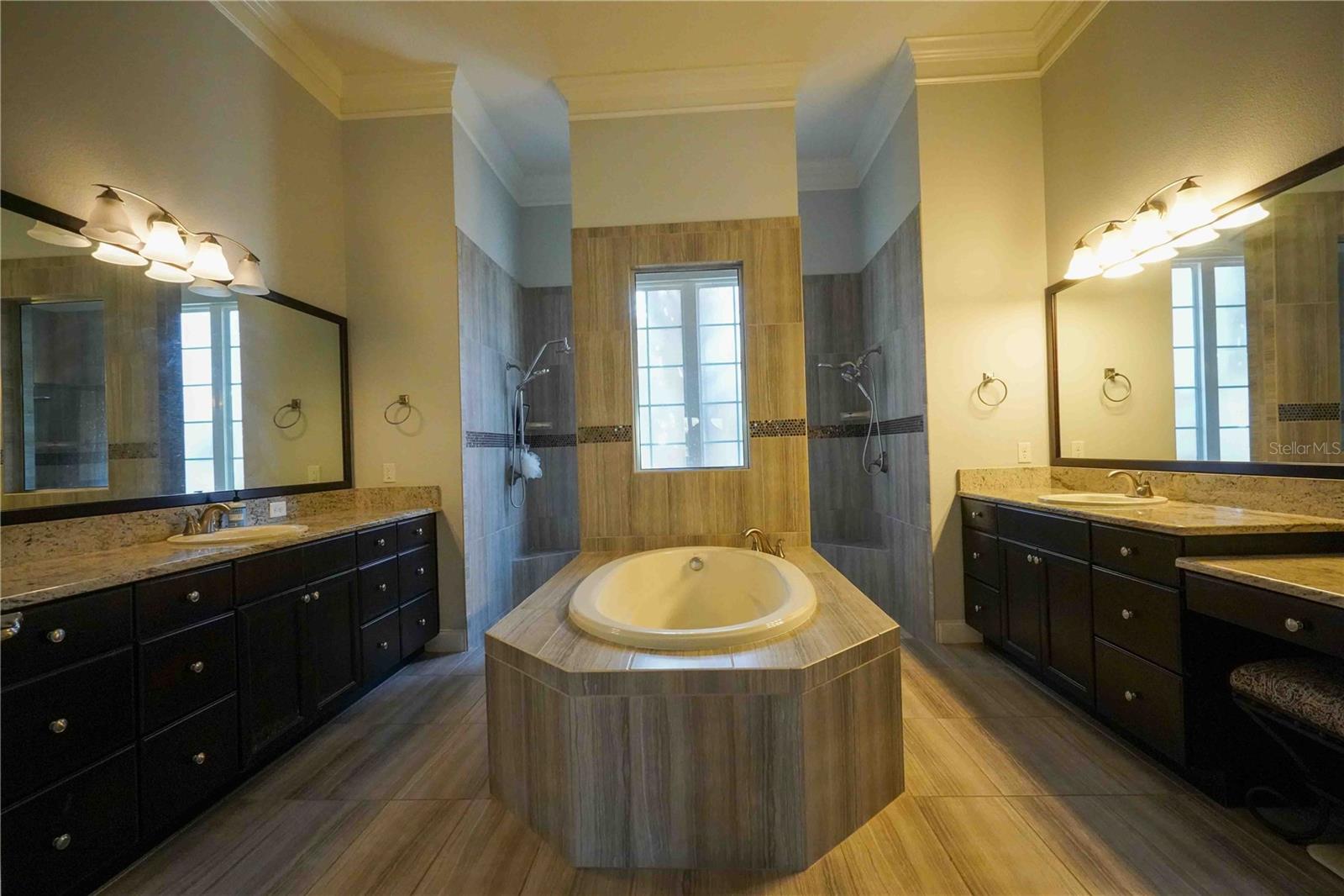 WATERSTONE - Residential