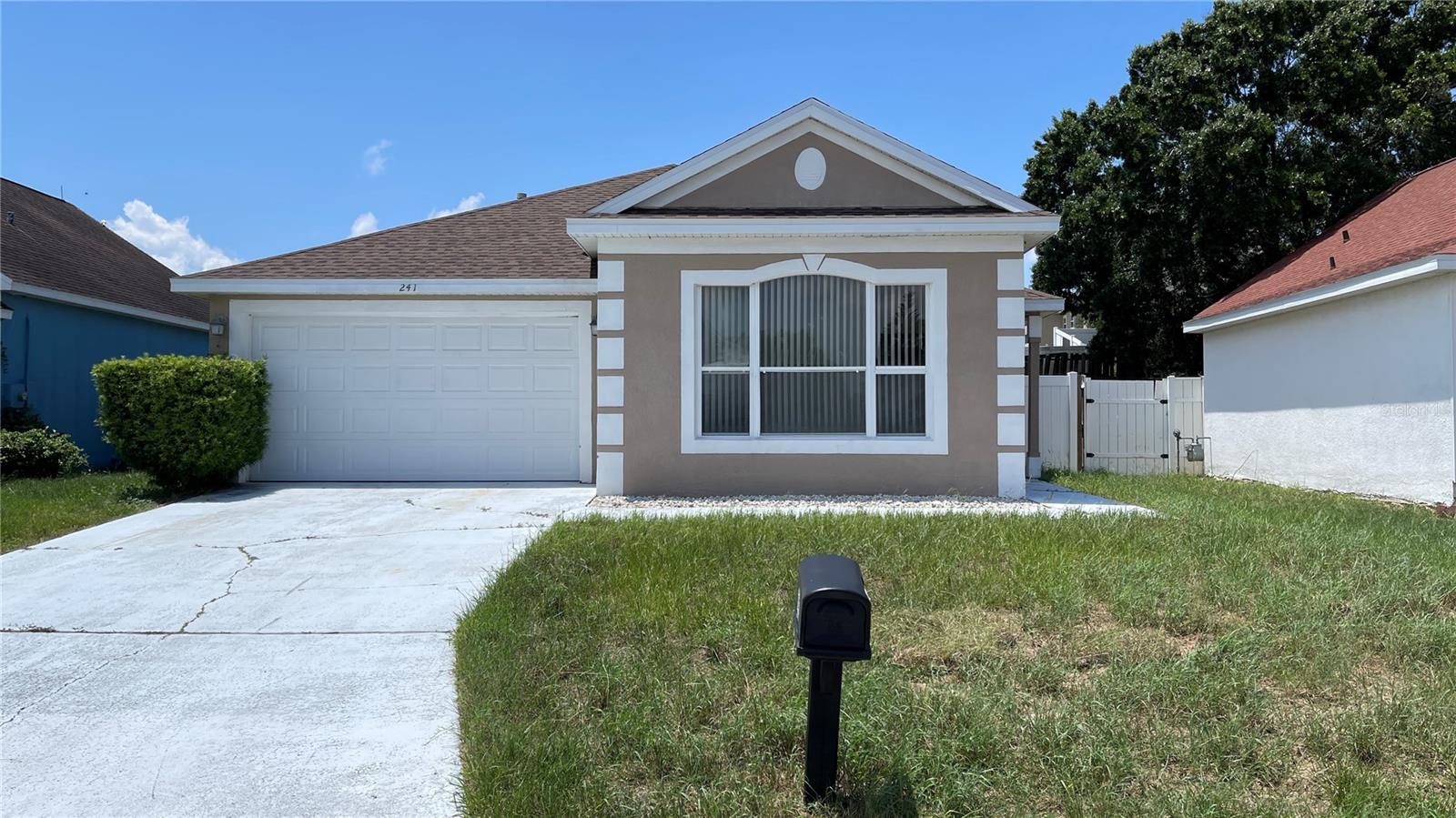 ROYAL RIDGE - Residential Lease