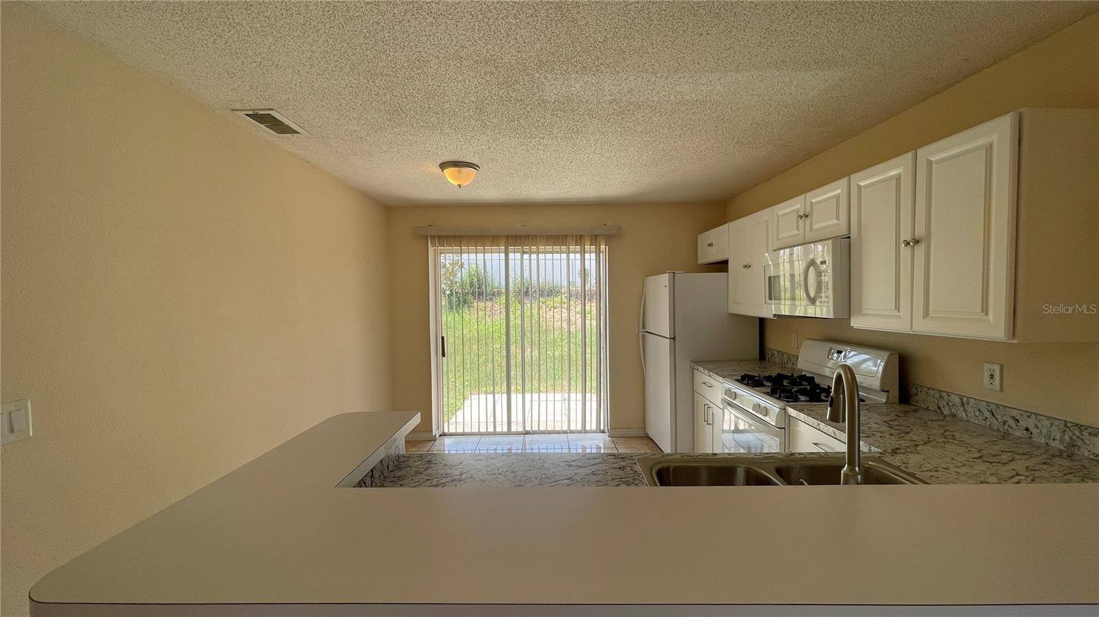 ROYAL RIDGE - Residential Lease