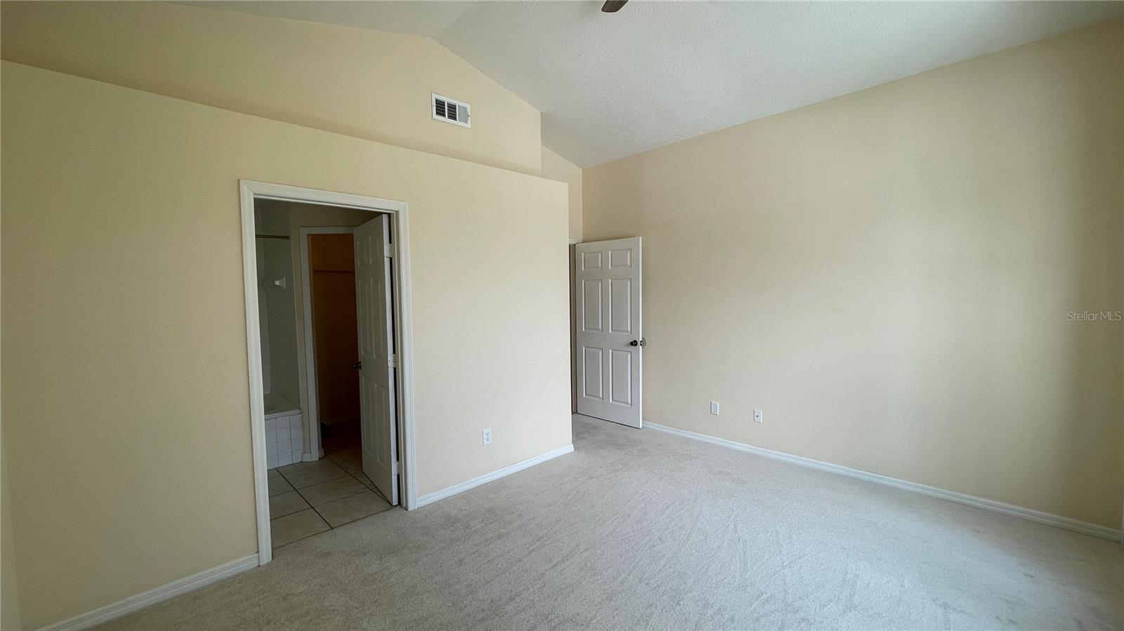 ROYAL RIDGE - Residential Lease