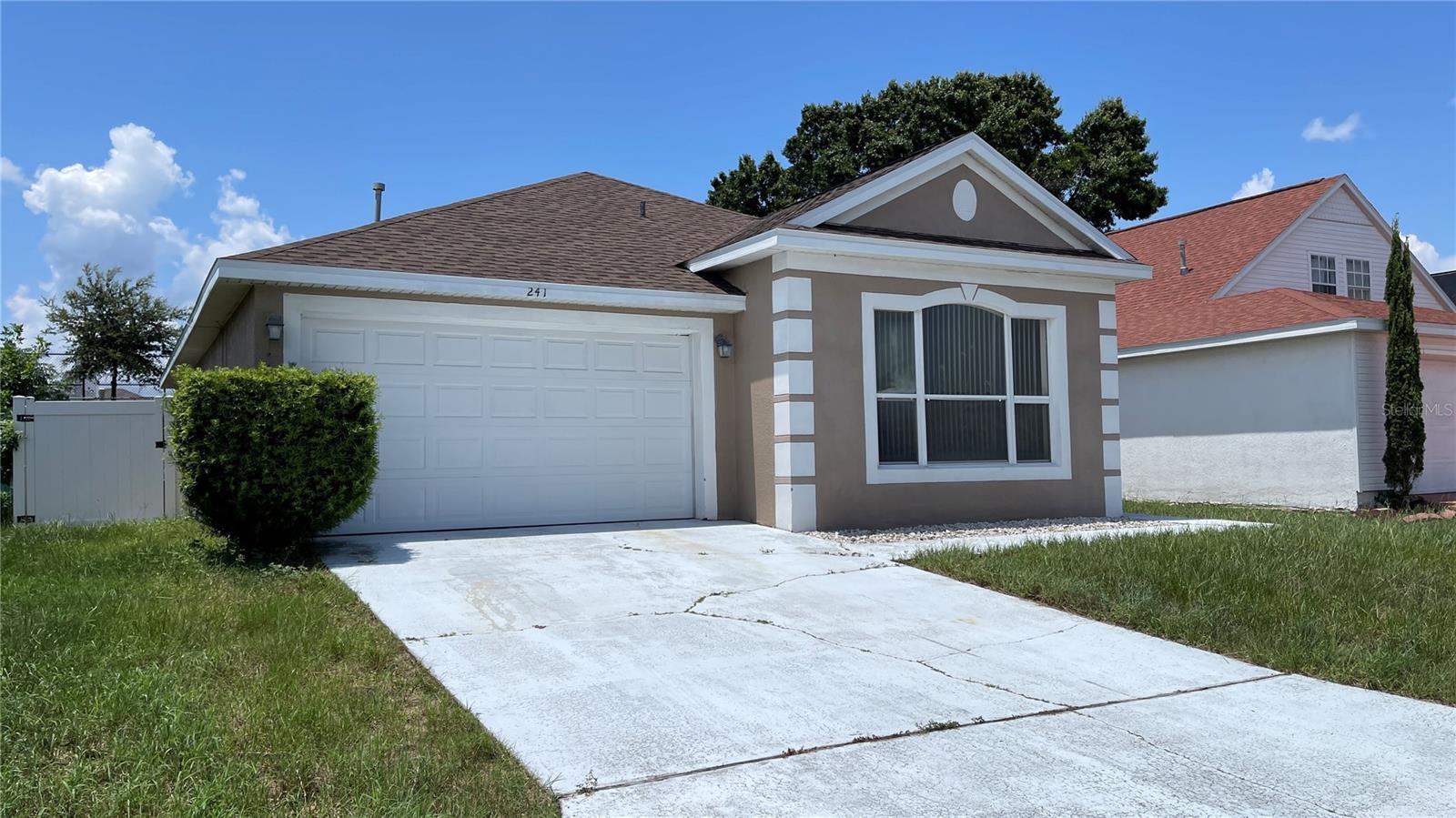 ROYAL RIDGE - Residential Lease