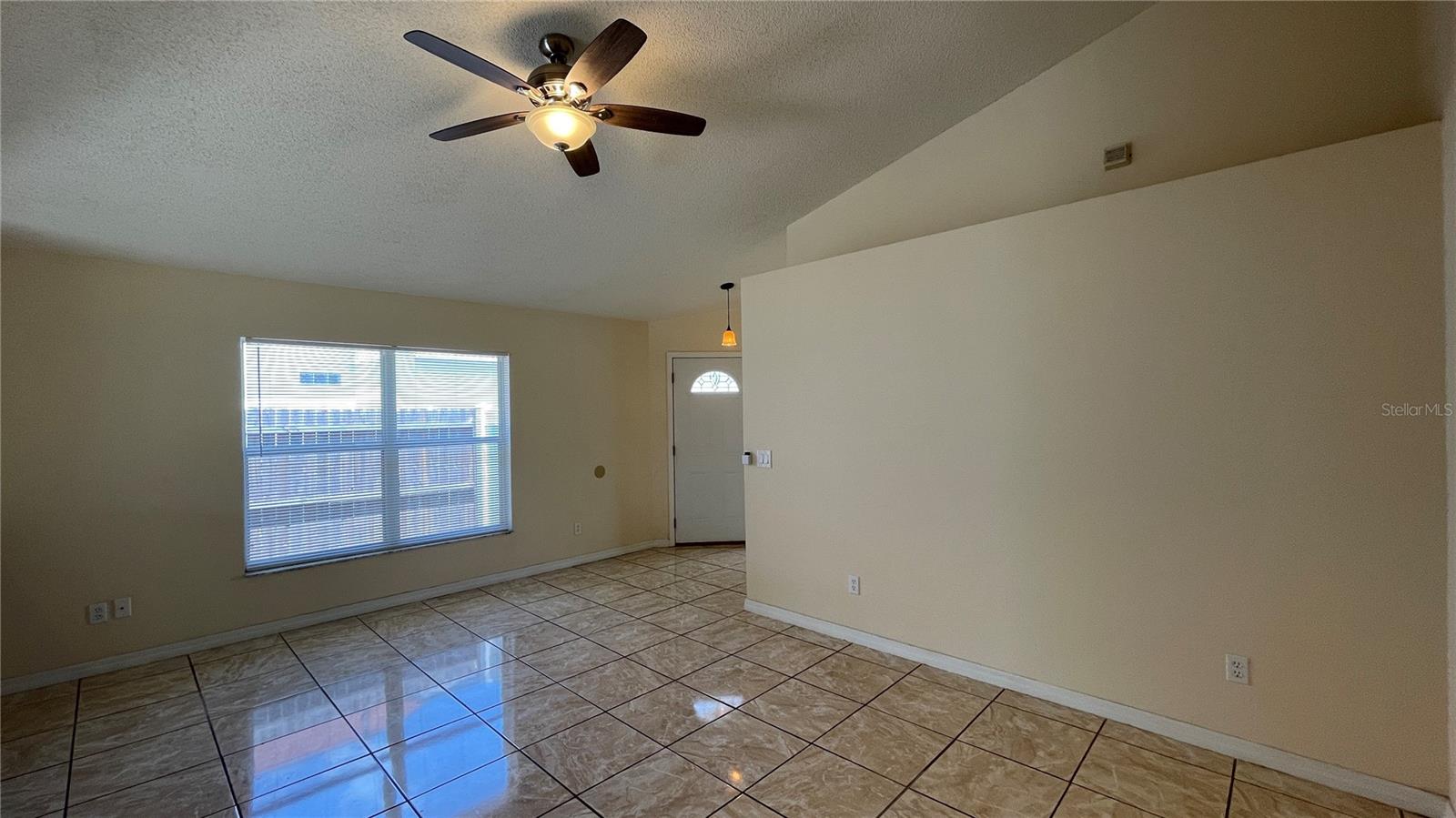 ROYAL RIDGE - Residential Lease