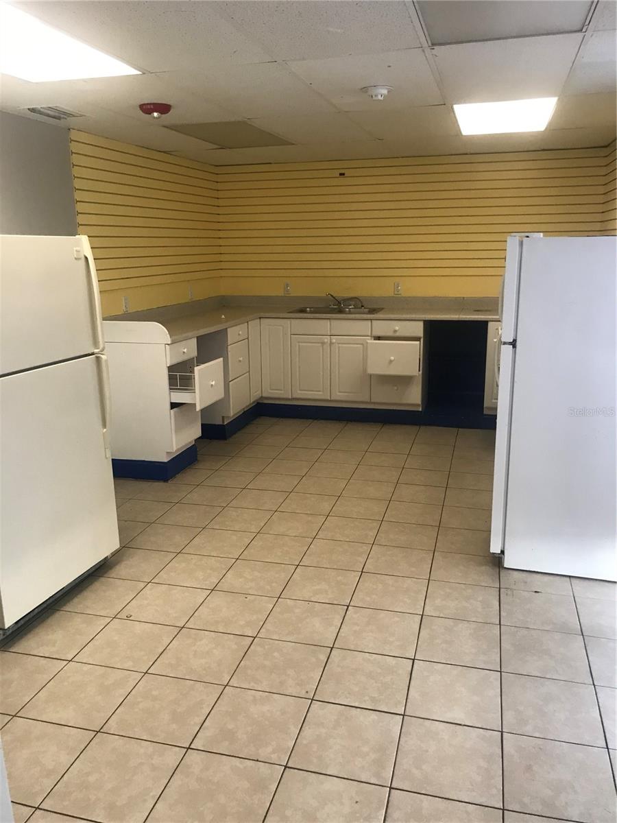 2200 E IRLO BRONSON MEMORIAL HIGHWAY