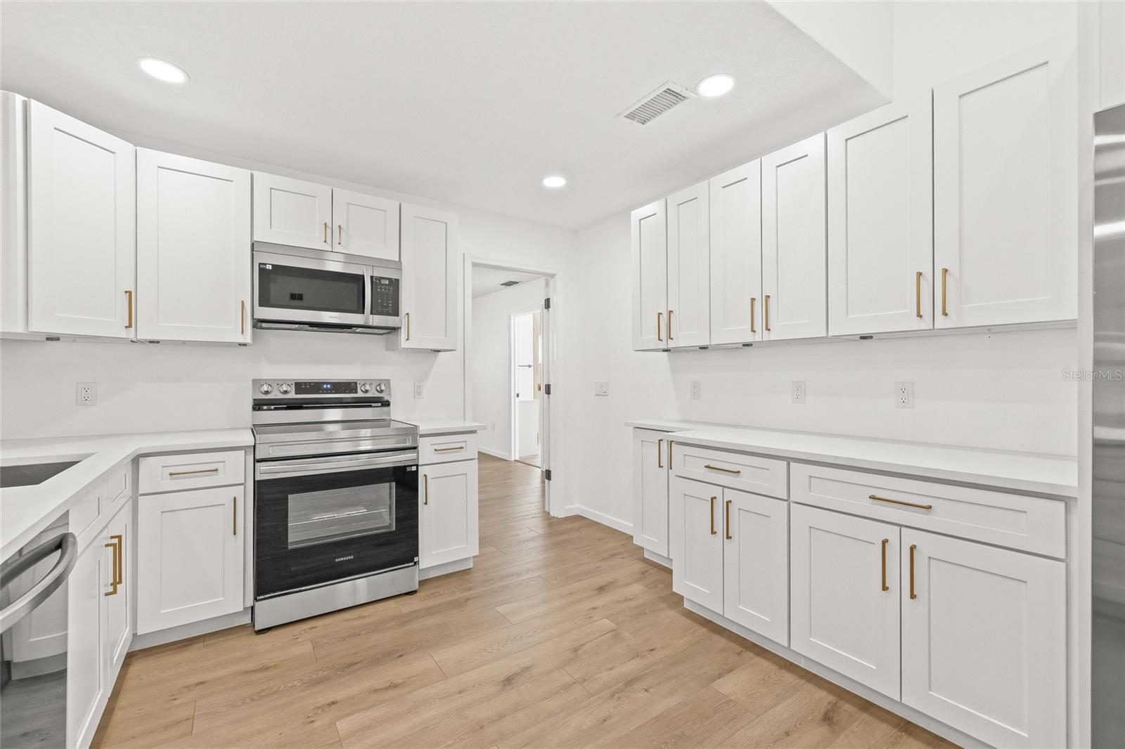 MAGNOLIA VALLEY - Residential