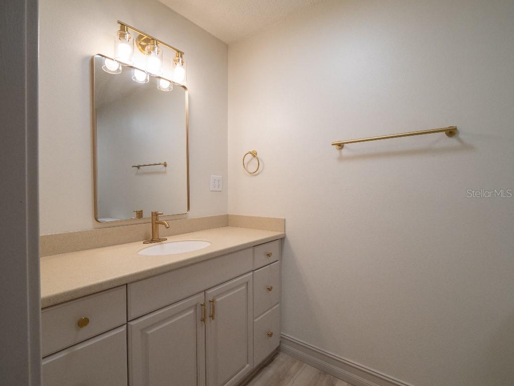 ROSELAND PARK - Residential