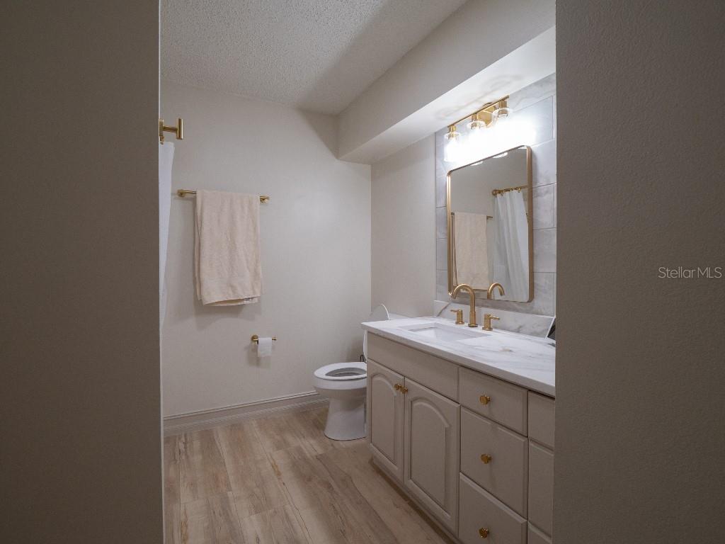 ROSELAND PARK - Residential
