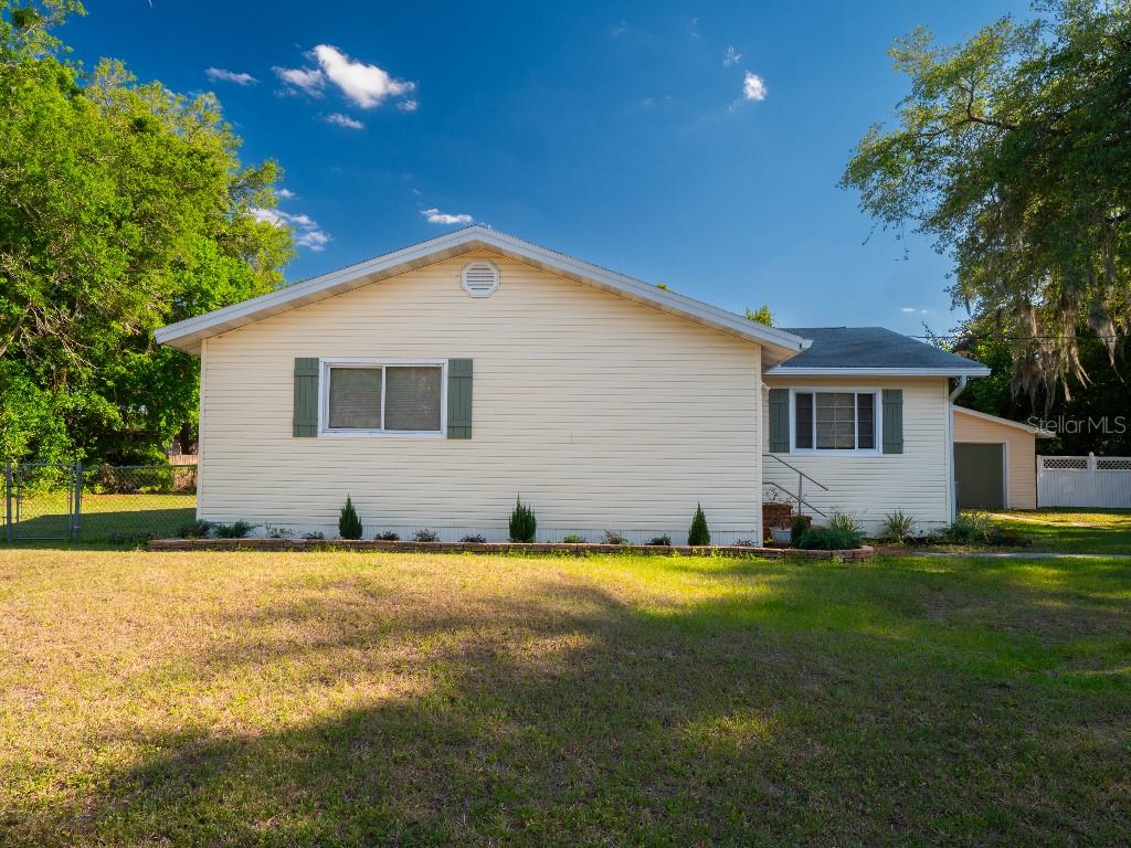 ROSELAND PARK - Residential
