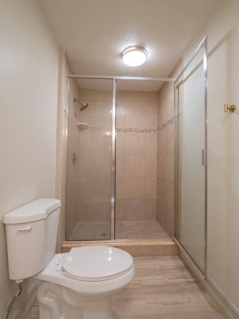 ROSELAND PARK - Residential