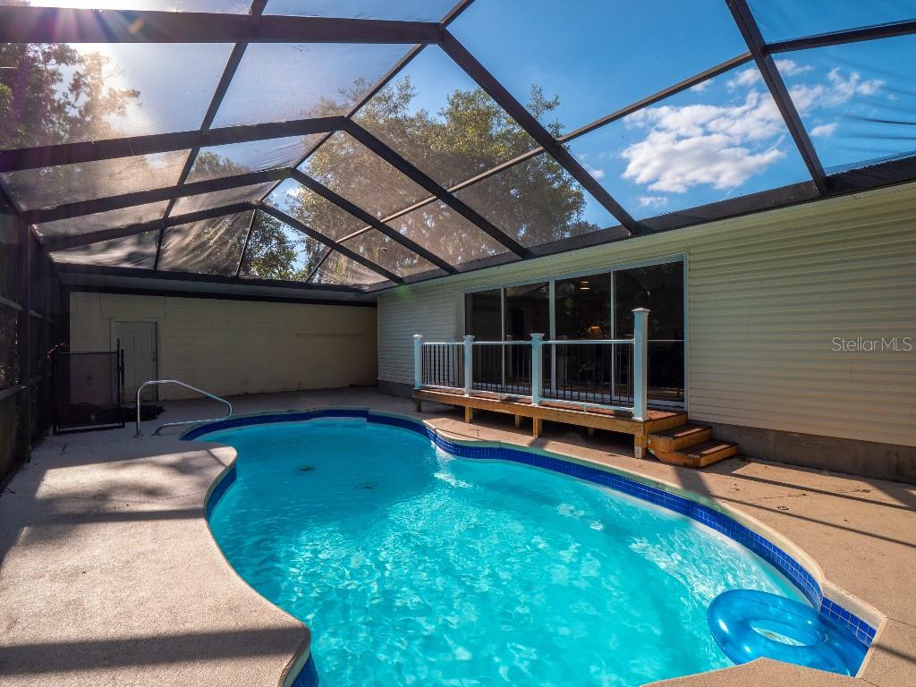 ROSELAND PARK - Residential