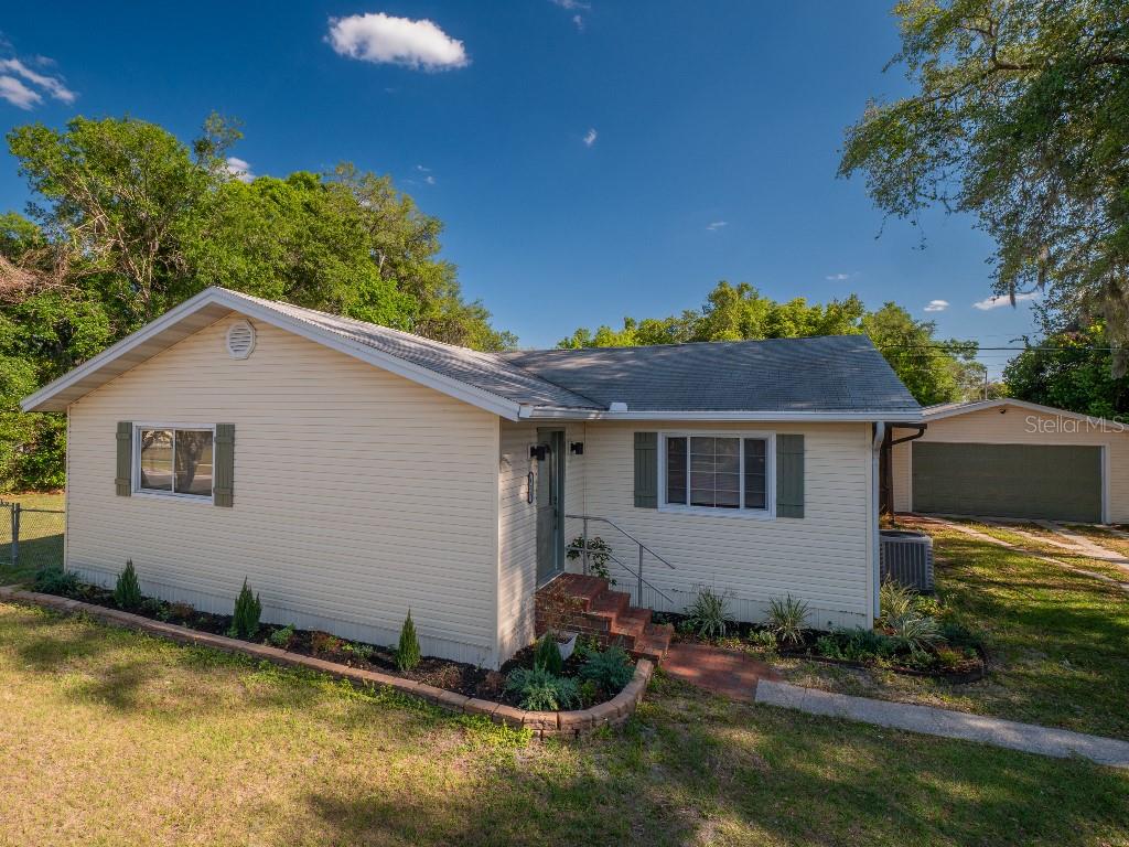 ROSELAND PARK - Residential