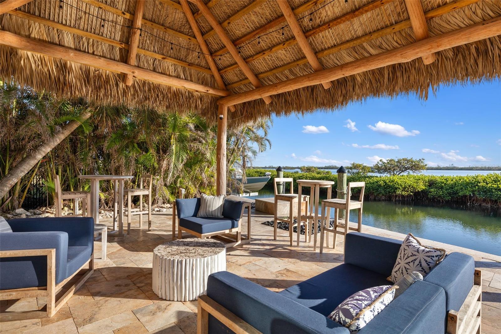 BAY BEACH - Residential