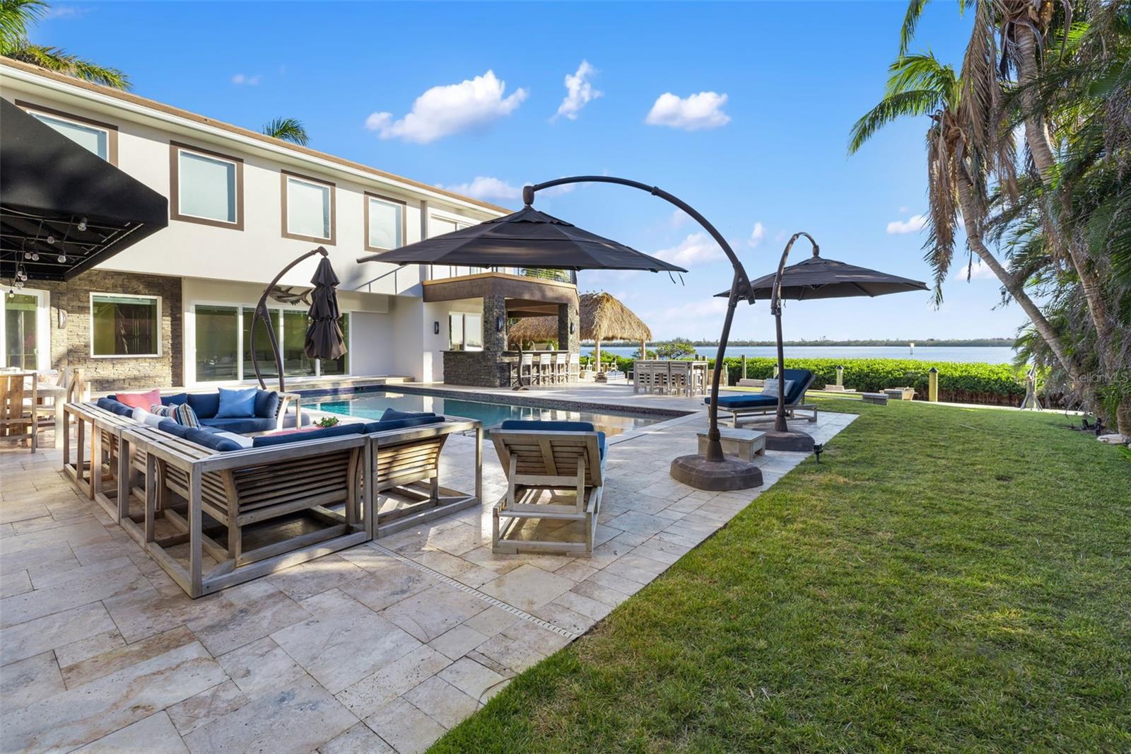 BAY BEACH - Residential