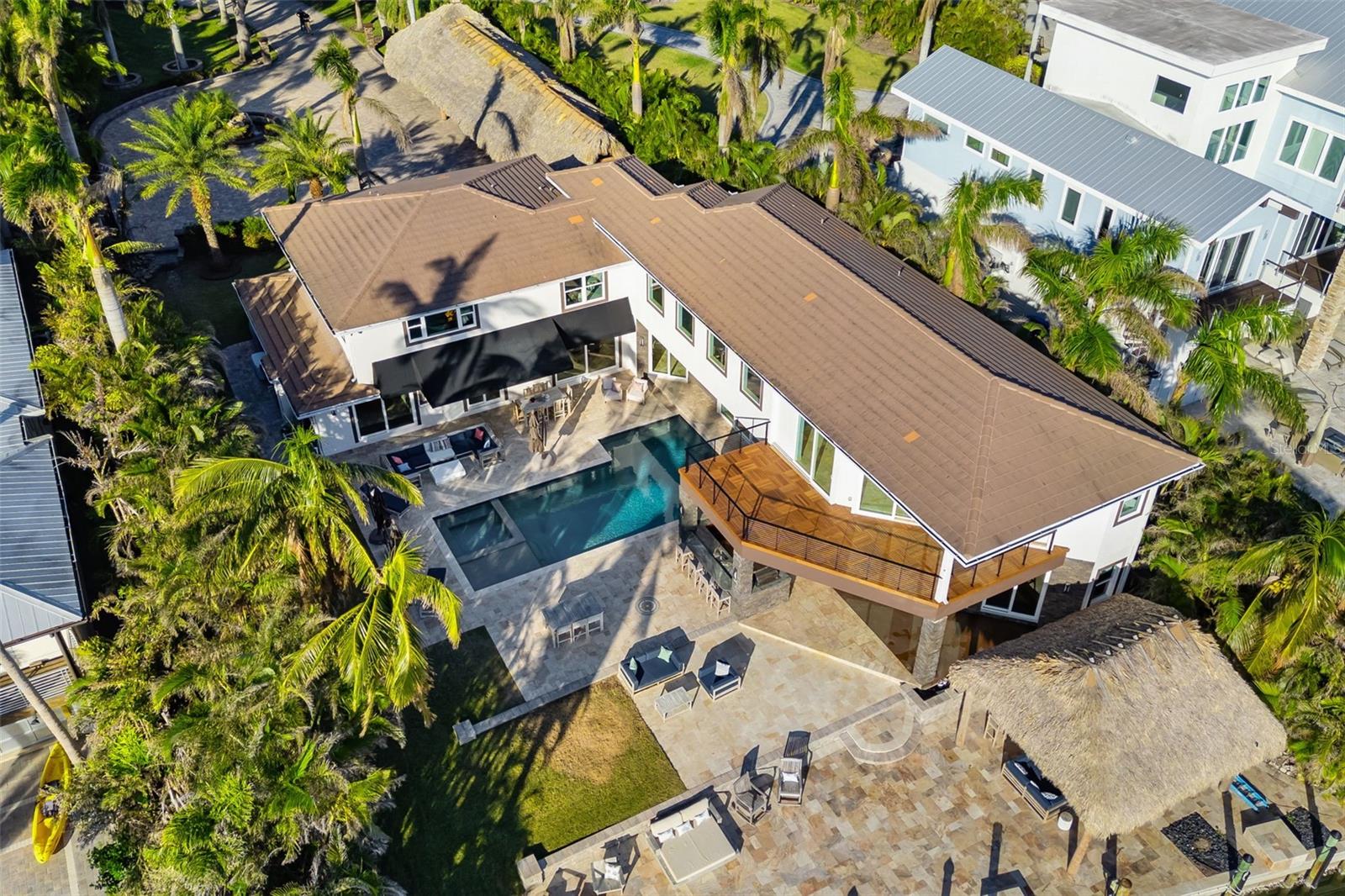 BAY BEACH - Residential