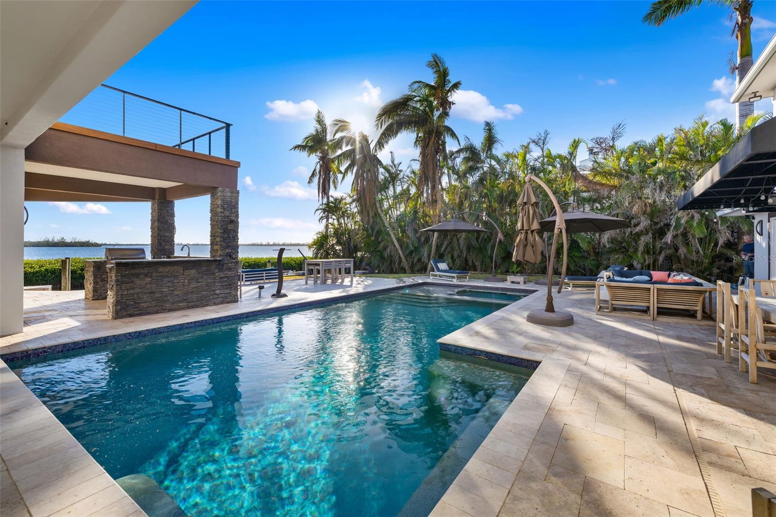 BAY BEACH - Residential